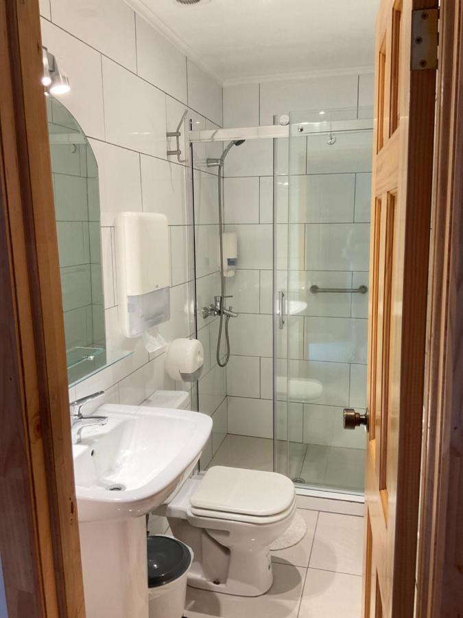 Hostal Balmaceda Punta Arenas Buitenkant foto