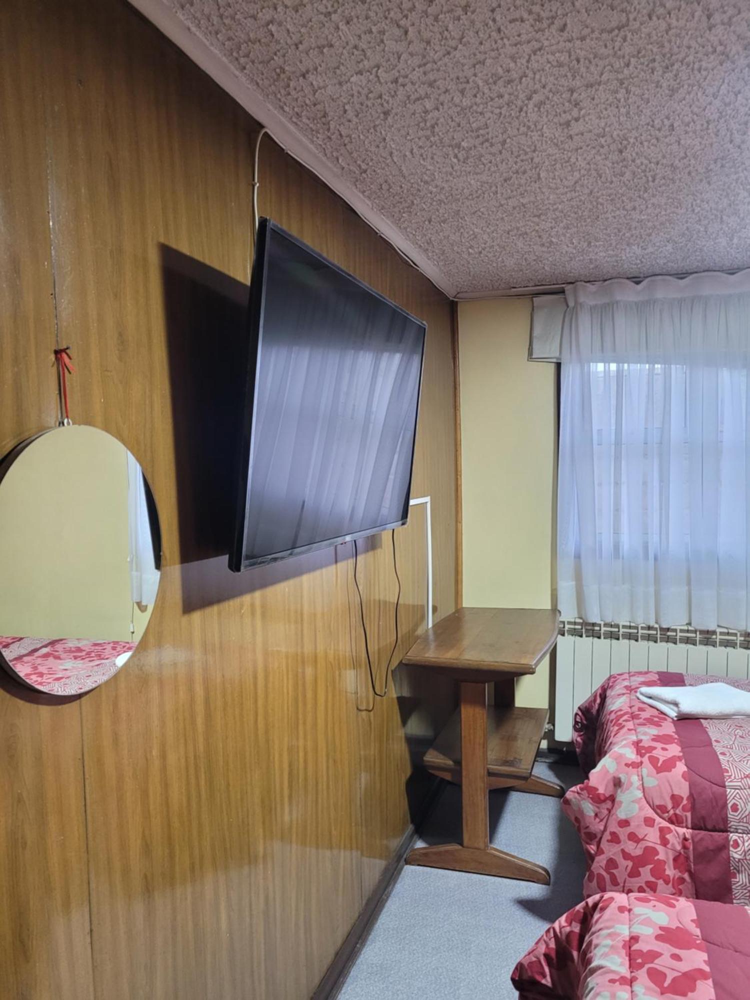 Hostal Balmaceda Punta Arenas Buitenkant foto