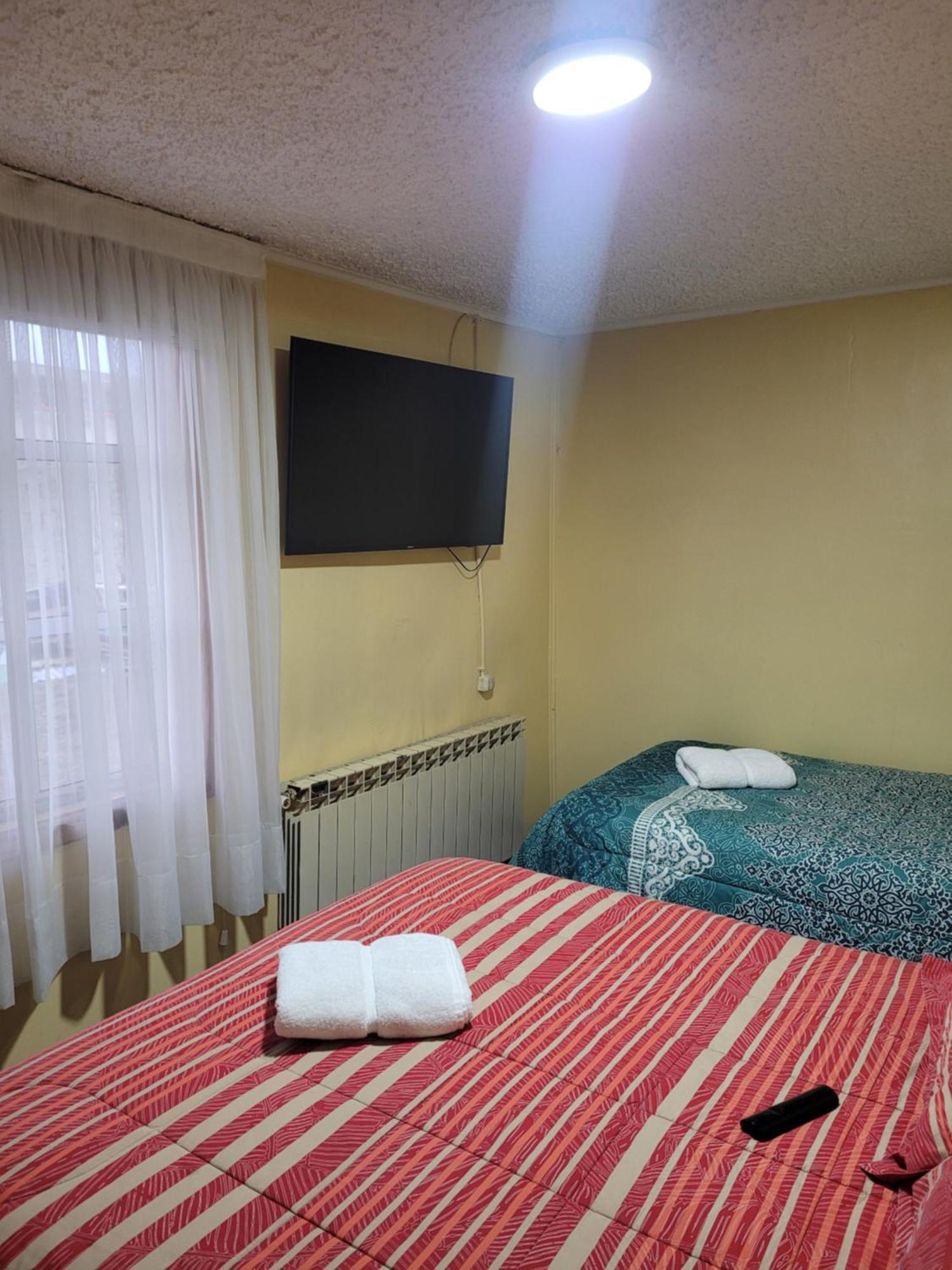 Hostal Balmaceda Punta Arenas Buitenkant foto