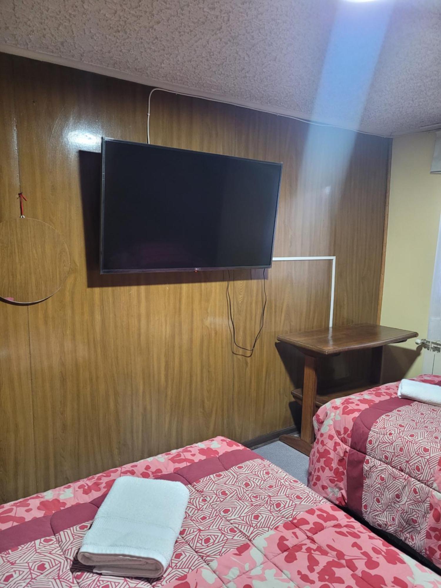 Hostal Balmaceda Punta Arenas Buitenkant foto